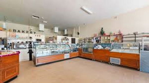 Ardrossan Bakery - New Castle Tourism 2