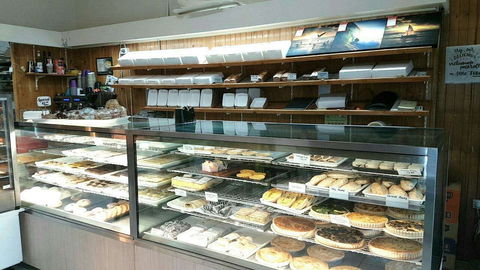Monbulk Tasty Chicken And Fish And Chip - Newcastle Accommodation 0