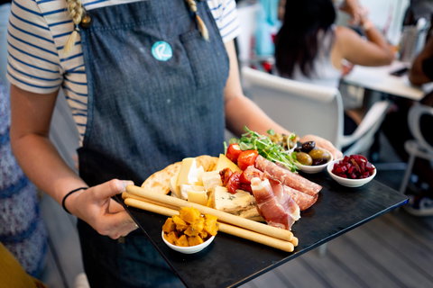 Ripples Licensed Cafe - Newcastle Accommodation 2