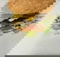 George's Snackbar - Newcastle Accommodation