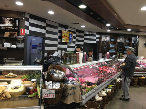 Country Grocer Cafe - New Castle Tourism 0