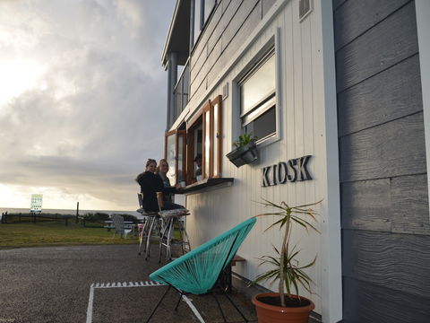 Kiosk Lennox Beach - New Castle Tourism 0