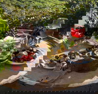 Undercliff Winery and Gallery - Newcastle Accommodation