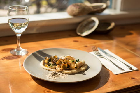 Forage On The Foreshore - Newcastle Accommodation 0