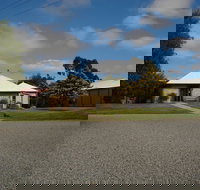 Malcolm Creek Vineyard - Newcastle Accommodation