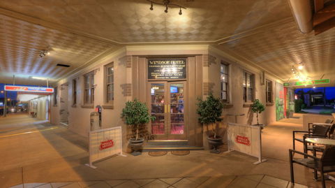 Miles Windsor Hotel - New Castle Tourism 0