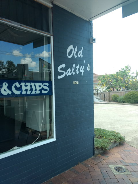 Old Salty's Seafood - Newcastle Accommodation 0
