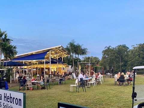 Palmerston Golf And Country Club - Newcastle Accommodation 1