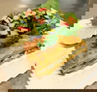 The Walnut Restaurant and Lounge Bar - New Castle Tourism