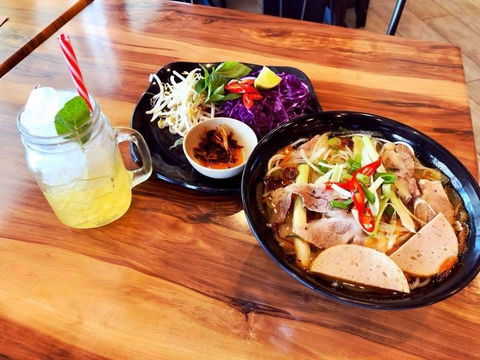Viet's Taste - Newcastle Accommodation 0
