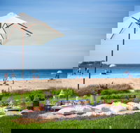 Picnic by the Sea - New Castle Tourism