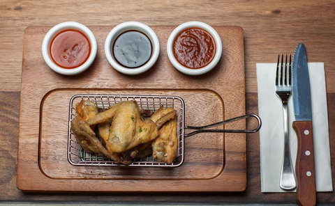 The Blind Monk - Newcastle Accommodation 6