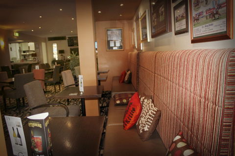 St George Workers Club - Newcastle Accommodation 1