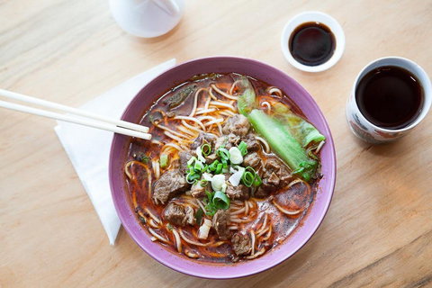 Little Red Dumpling - Victoria Point - Newcastle Accommodation 0