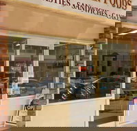 Macs Oven Foods - Newcastle Accommodation