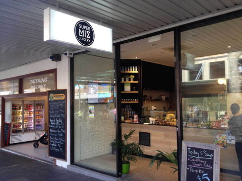 Super Mix Juicery - Newcastle Accommodation 0