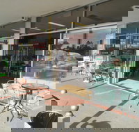 Asia Canteen - Strathpine - Newcastle Accommodation