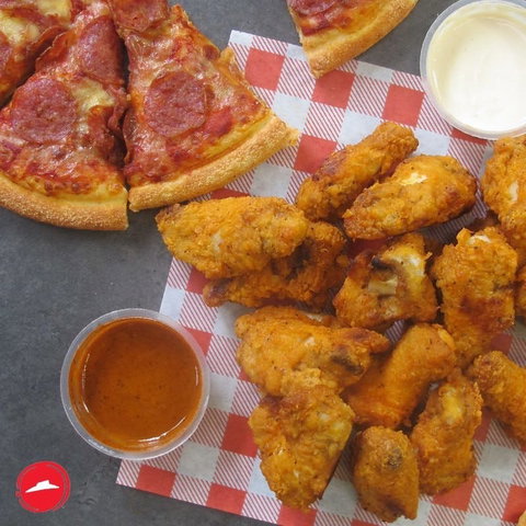 Pizza Hut Belmont Village - Newcastle Accommodation 0