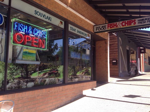 Seafood By The Yarra - New Castle Tourism 0
