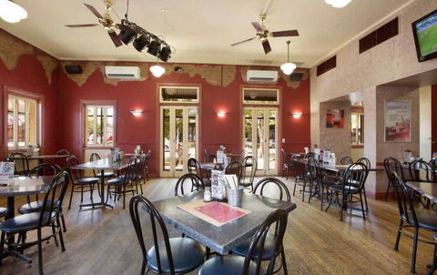 Royal Hotel - Newcastle Accommodation 0