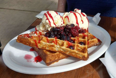 Scoopy's Family Cafe - New Castle Tourism 0