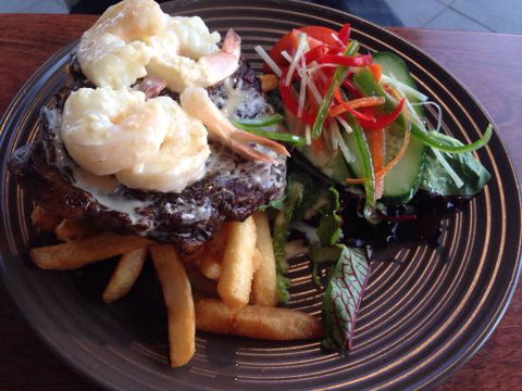 Crofty's - Newcastle Accommodation 0