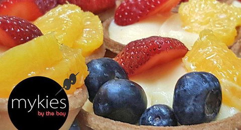 Mykies By The Bay - Newcastle Accommodation 10