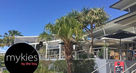 Mykies By The Bay - Newcastle Accommodation 5