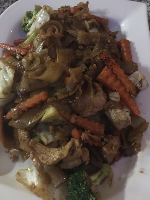 Thai Sandgate - Newcastle Accommodation 3