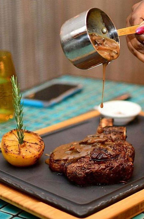 Six Acres - Newcastle Accommodation 4