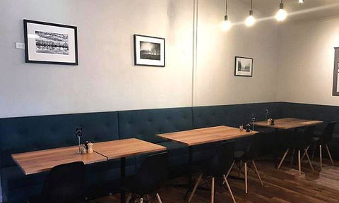 Zest Cafe - Newcastle Accommodation 11