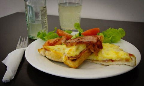 Haz Beanz Cafe - Newcastle Accommodation 3