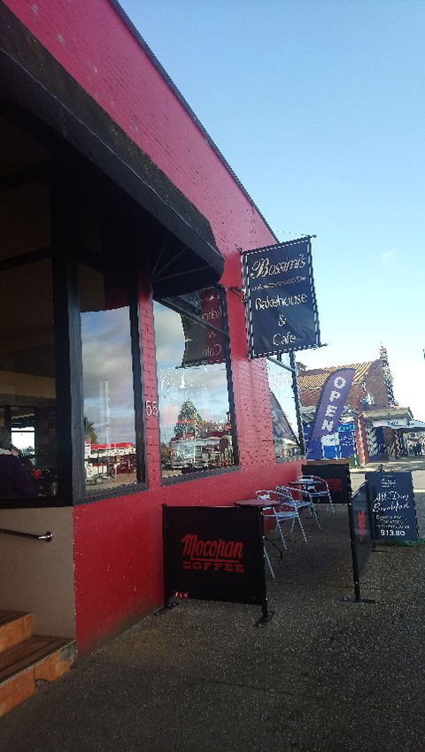 Bossimi's Bakehouse & Cafe - Newcastle Accommodation 1