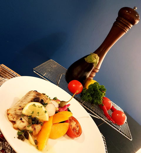 Aqua Restaurant & Bar - Newcastle Accommodation 10