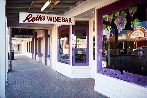 Roth Wine Bar - Newcastle Accommodation 0