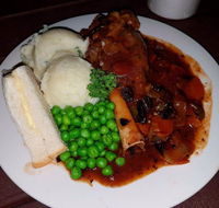 The Hideaway Station Hotel - Newcastle Accommodation
