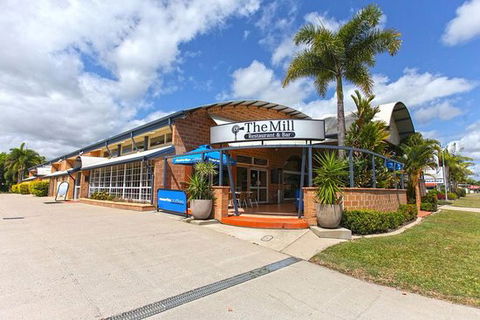 Windmill Motel–Apartments & Reception - Newcastle Accommodation 4