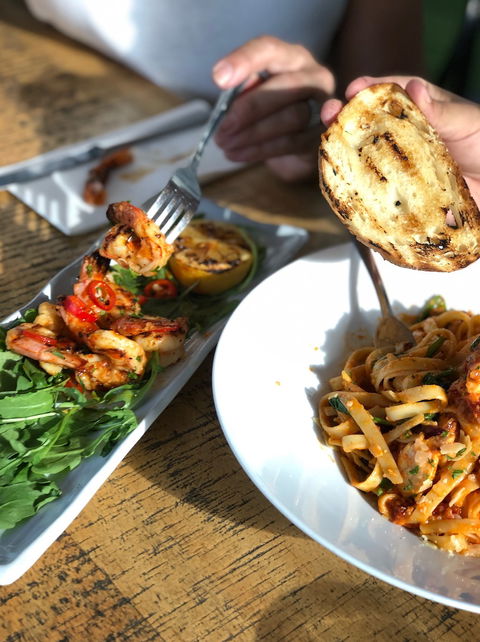 JFK Woodfire Kitchen & Bar - Newcastle Accommodation 5