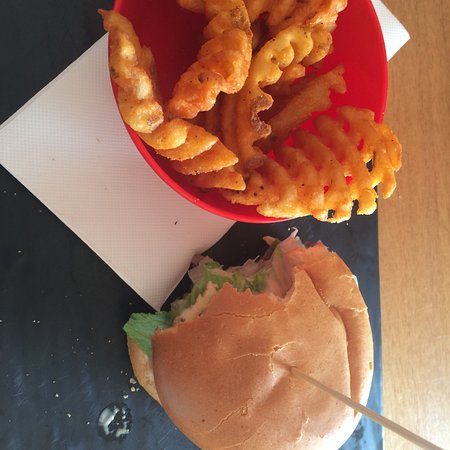 Burger Bar - New Castle Tourism 0