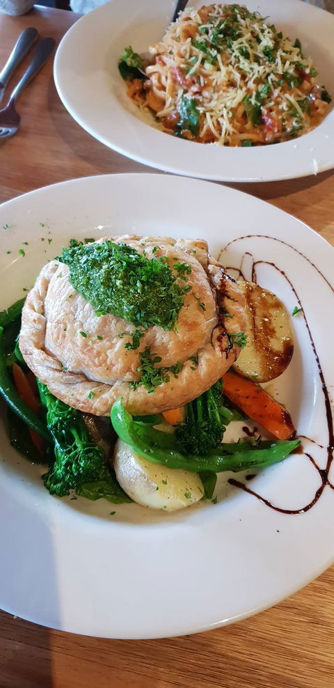 Hotel Bruny Bistro - Newcastle Accommodation 6