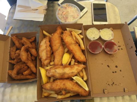 Wynyard Seafoods On The Wharf - New Castle Tourism 0
