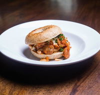 Famished on Frasers - Newcastle Accommodation