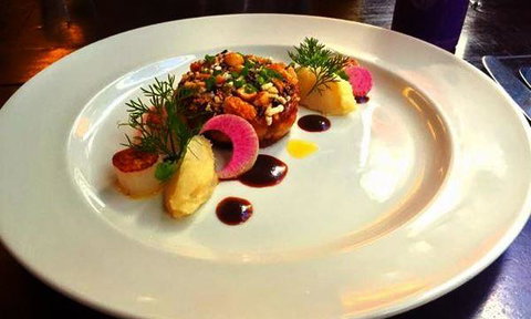 The Trustee Bar & Bistro - Newcastle Accommodation 9