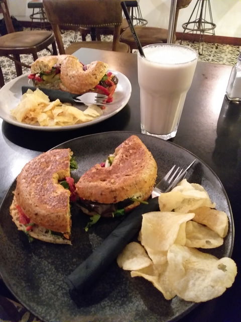 Piper Lane Cafe - New Castle Tourism 3