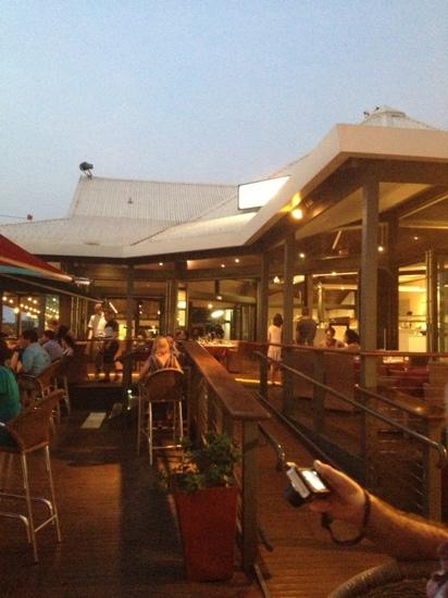 Sunset Bar And Grill - Newcastle Accommodation 6