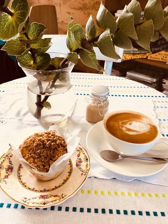 Whisper Coffee Shop - New Castle Tourism 0