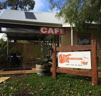 Smithereens Cafe - Newcastle Accommodation