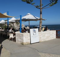 The White Elephant Beach Cafe - Newcastle Accommodation