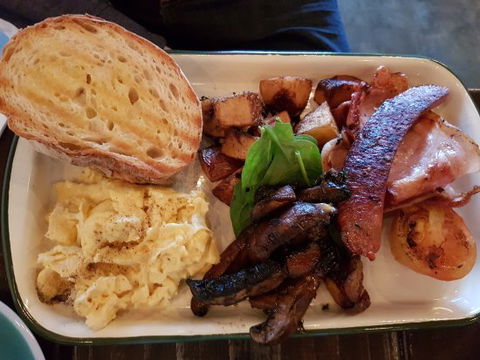 Froth & Fodder Cafe - New Castle Tourism 0