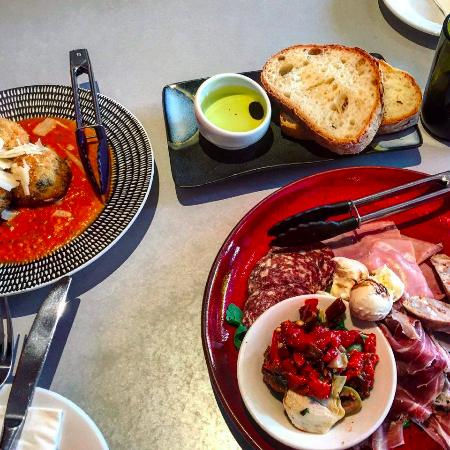 Il Toro Pasta & Espresso Bar - Newcastle Accommodation 0